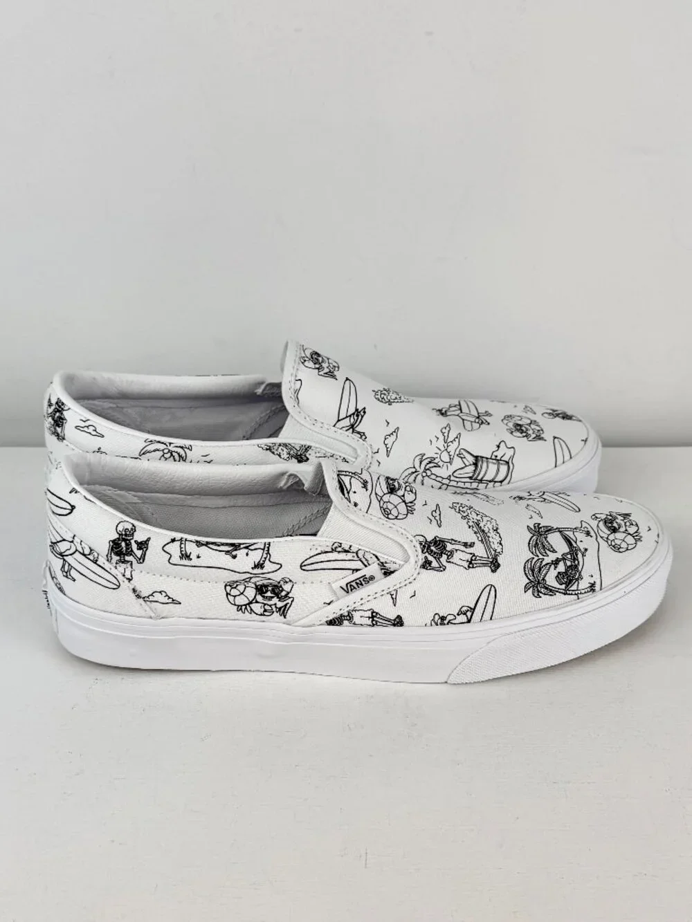 Men's 9.5 Women's 11 -VANS Classic Slip-On Low Tide True White Sneaker-500714